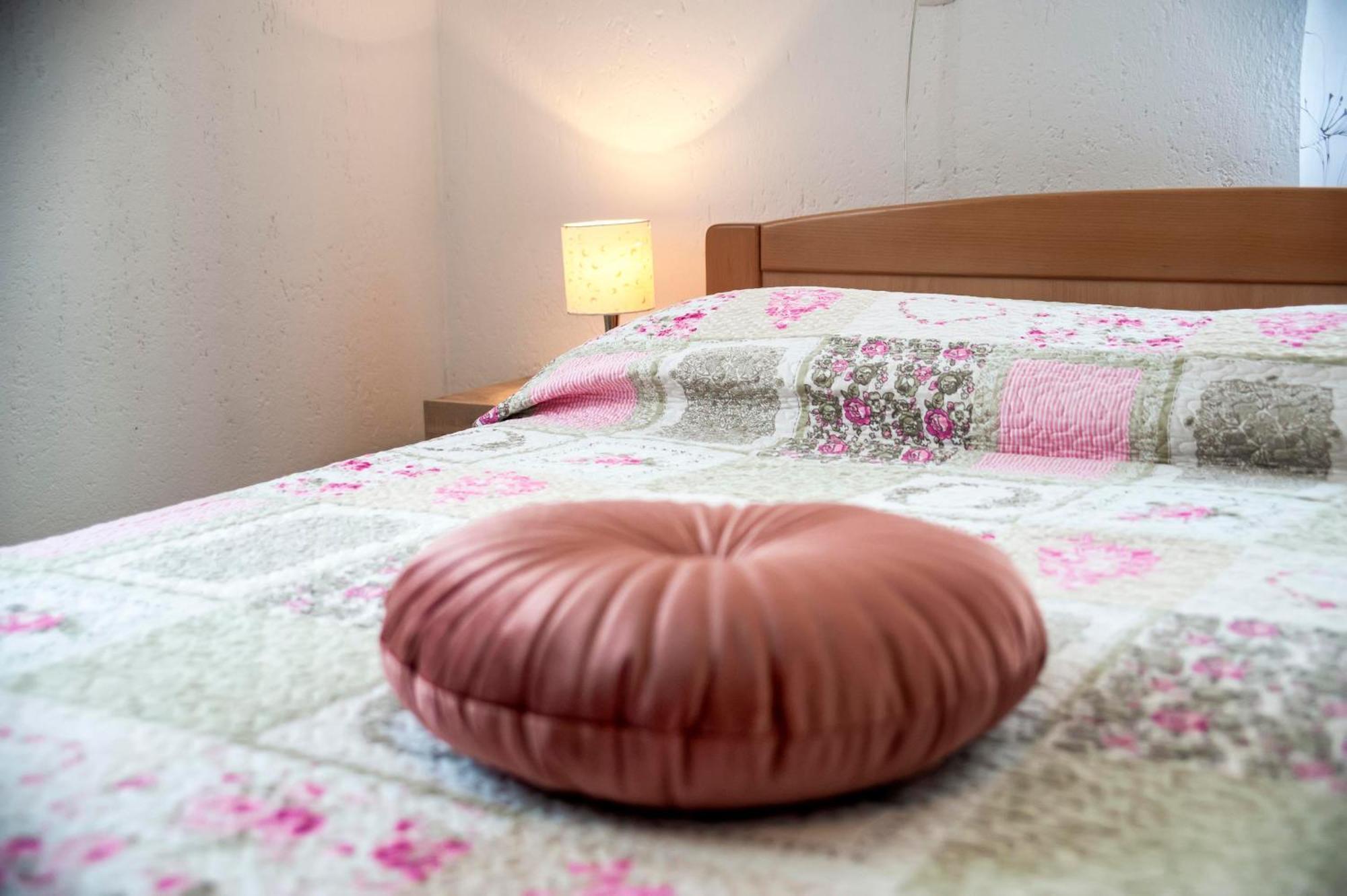 Apartments And Room Silvana โรวีน ภายนอก รูปภาพ